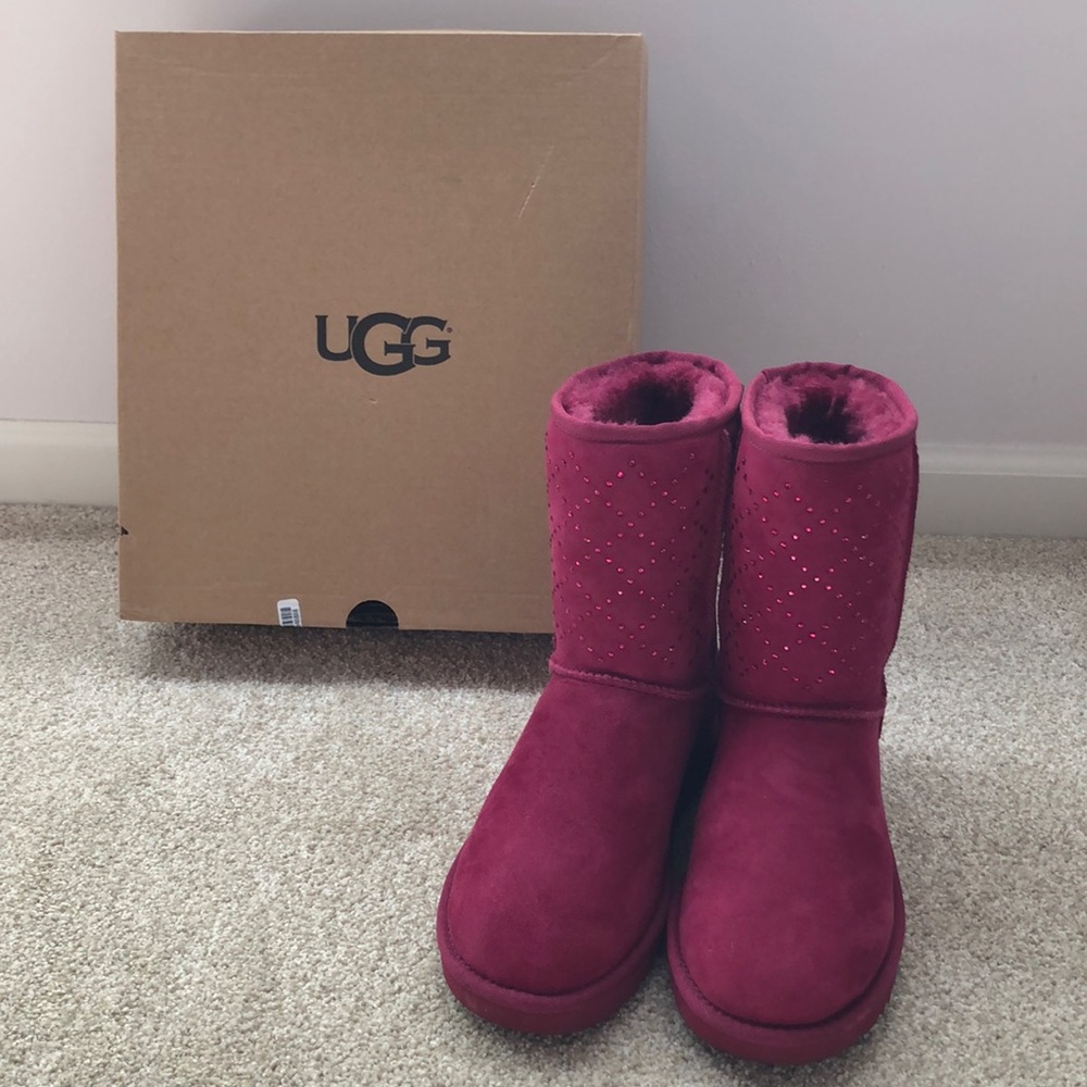 Ugg Crystal Boots. Size 7. Used once.